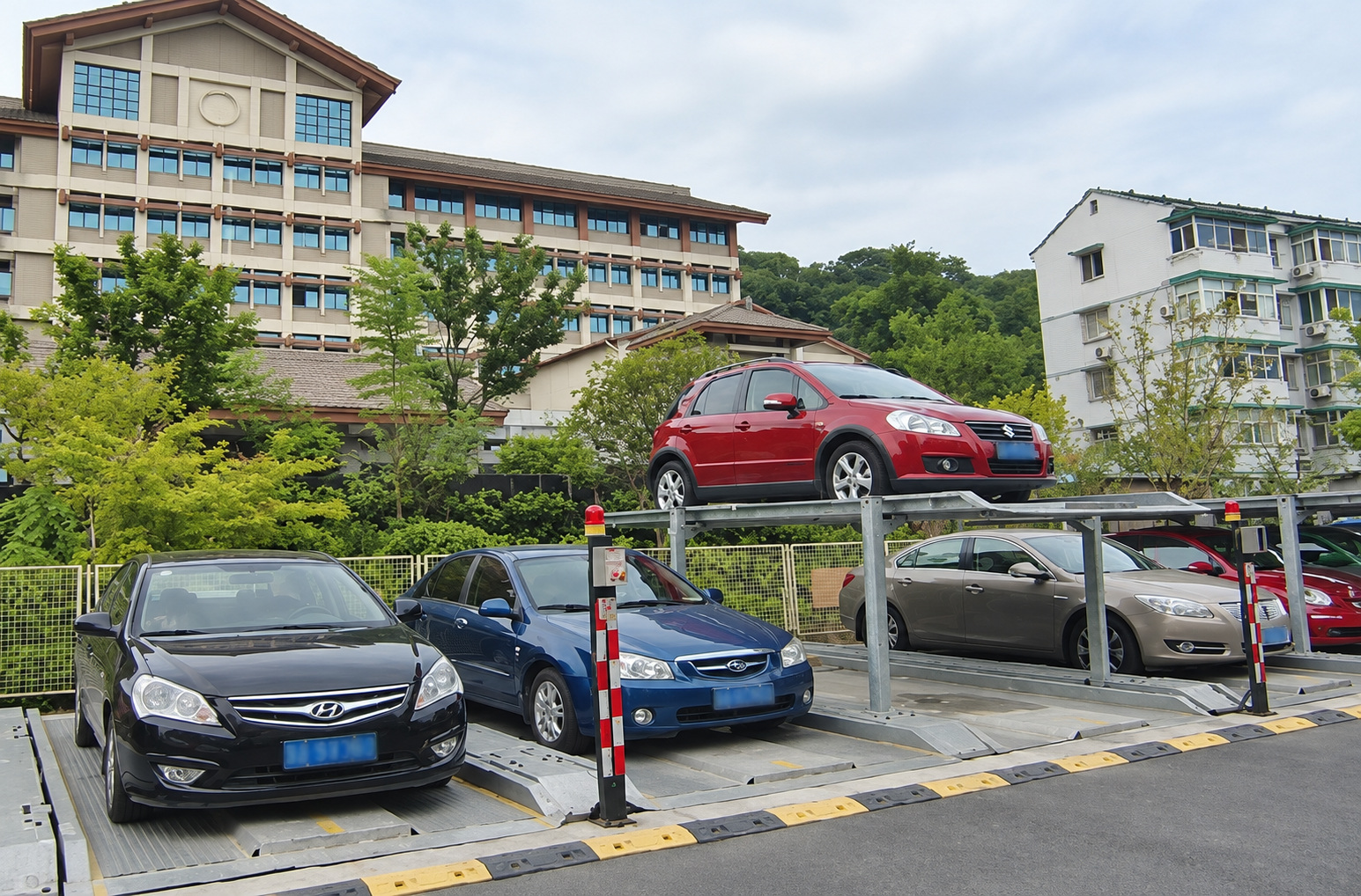 Simple Lift Parking Systems