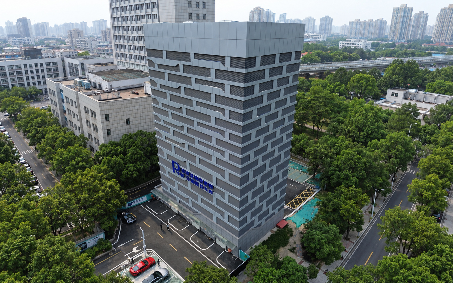 Vertical Lift Intelligent Parking